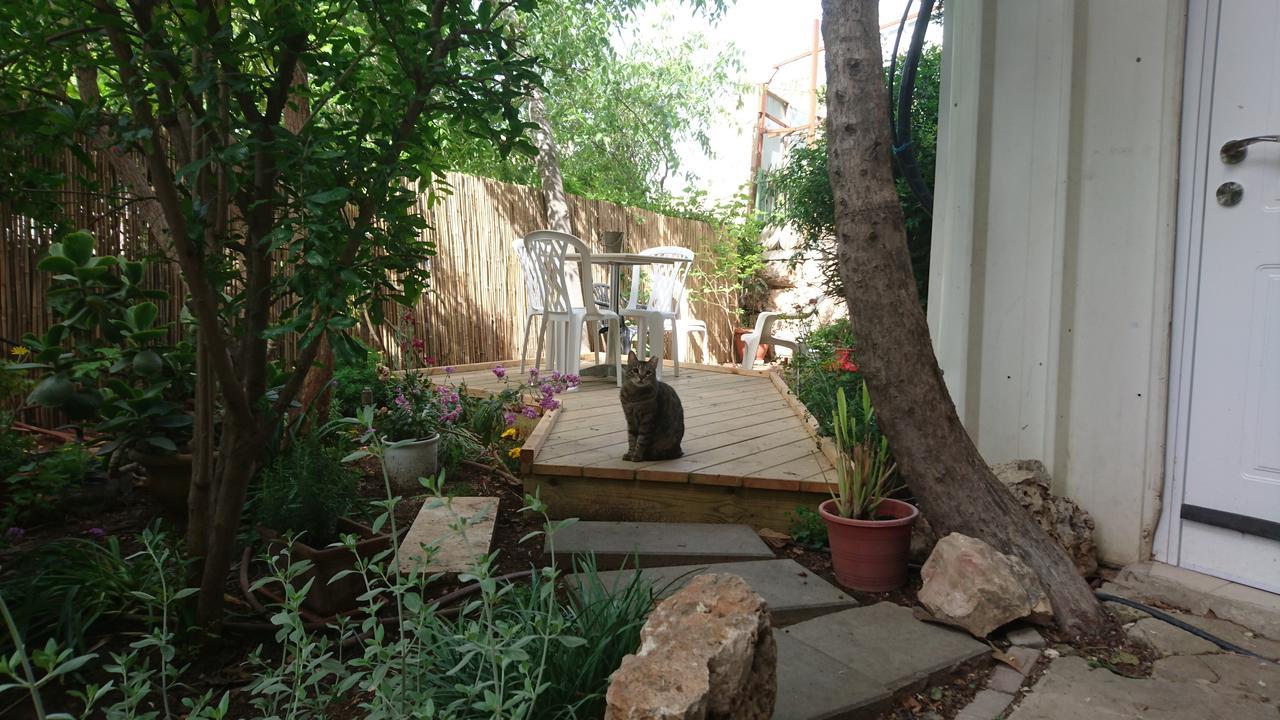 Bed & Breakfast Allenby2 2*