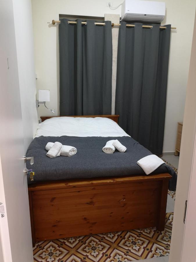 Allenby2 Bed & Breakfast 2*