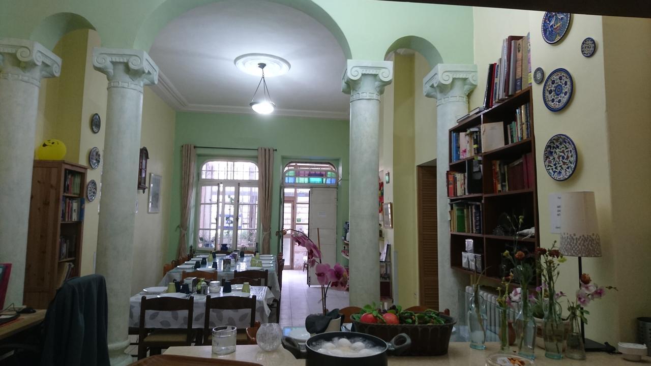 Bed & Breakfast Allenby2